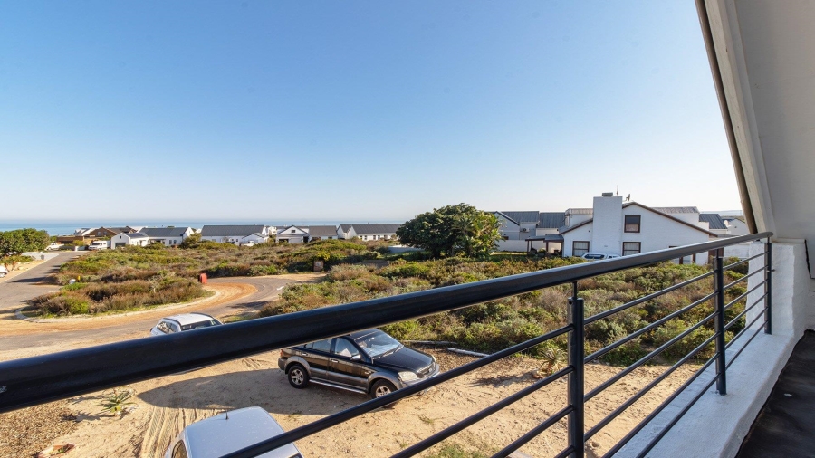5 Bedroom Property for Sale in Grotto Bay Western Cape